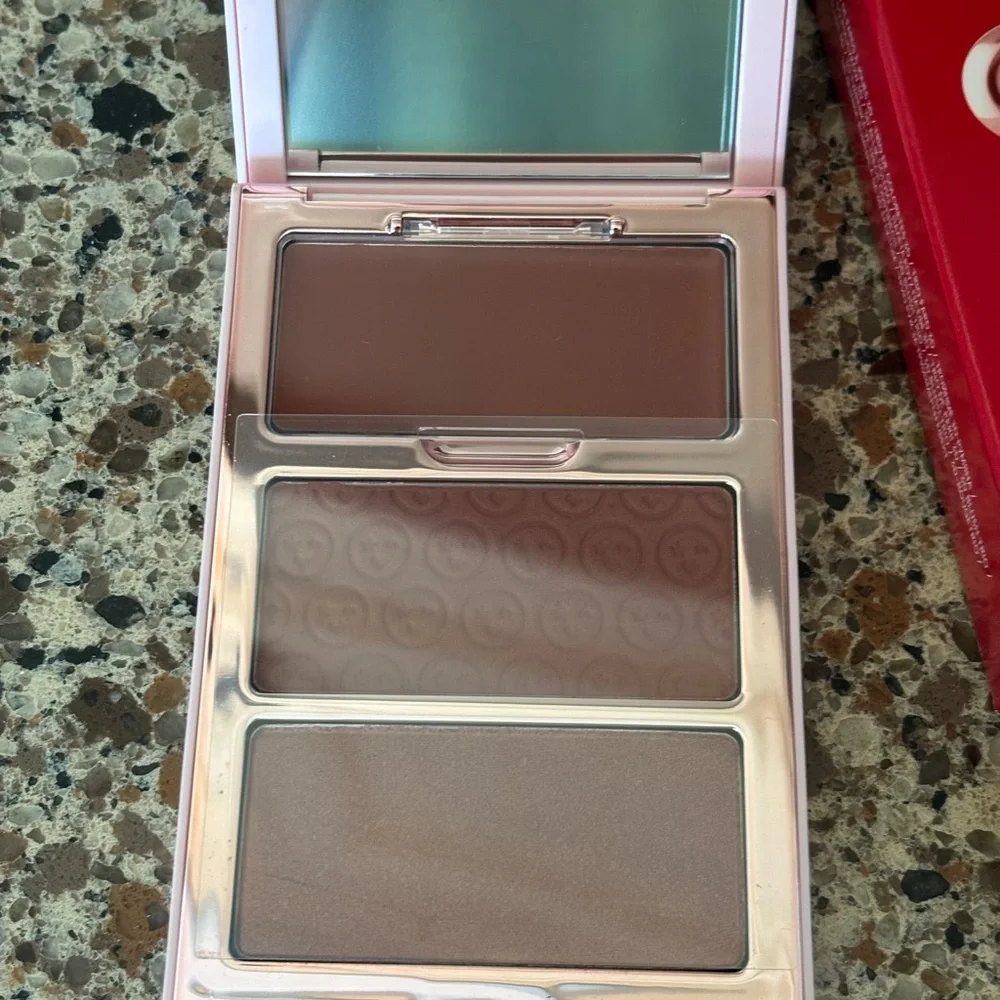 ONE/SIZE Cheek Clapper Blush Trio in Warm Brown & Taupe BNIB nwt RICH BETCH